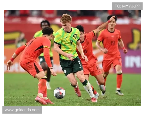 昨日U23国足赛前最后一练 拜合拉木因身体不适缺席备战