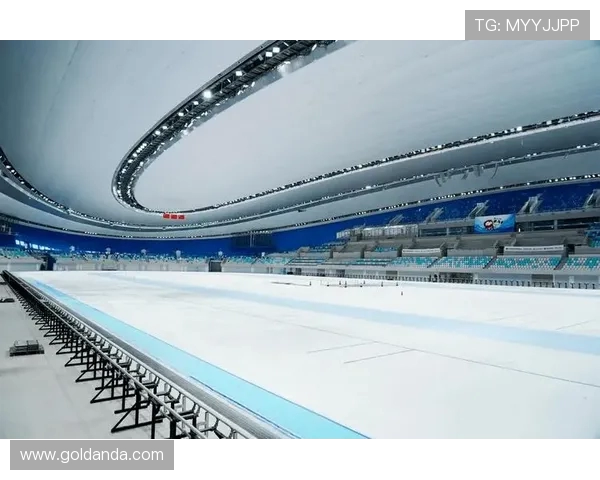 国际滑联对冰面硬度的多点采样系统测定